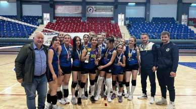 Voleybol Müsabakalarında Düzce 1907 Birinci