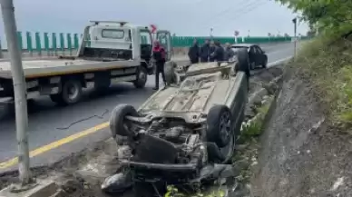 Düzce'de Virajı Alamayınca Devrildi...