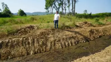  Körfez İlçesinde Yağmur suyu kanalından dereye su değil gübre akıyor