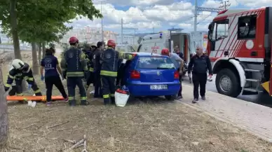 İzmit'te Otomobilde Mahsur Kaldı...