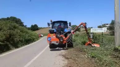 Kocaeli'de Yol Kenarları Temizleniyor