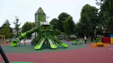 Düzce Belediyesi Melen Su Park Spor Alanları İle Millet Bahçesi Çocuk Oyun Parkı Yenileme Çalışmalarını Tamamladı