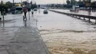 Sel Suları Yolu Trafiğe Kapattı, İstanbul’a D-100’den Ulaşım Kesildi