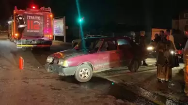 Kartepe'de Korkutan Kaza! Trafik Işıklarında Çarpışma, 1 Yaralı Hastaneye Kaldırıldı