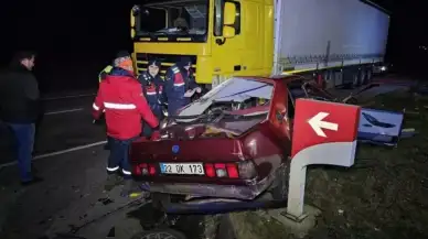 Edirne'de tır ve otomobille çarpıştı: 1 kişi hayatını kaybetti