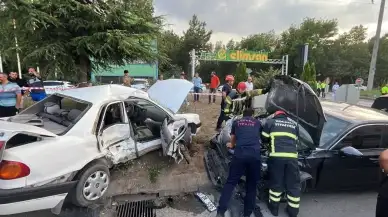 Kartepe’de Feci Kaza! 3 Yaralı Var