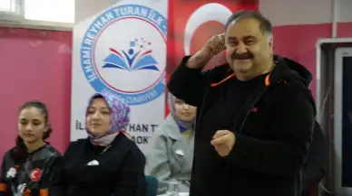 Düzce’de öğrencilere unutulmaz sürpriz: Sanatçı Nurullah Çelebi ile buluşma