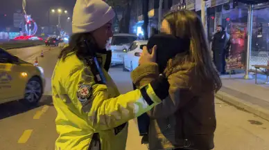 Sakarya'da polisi gören alkollü sürücü park ettiği aracı ve içindeki kadını bırakıp kaçtı