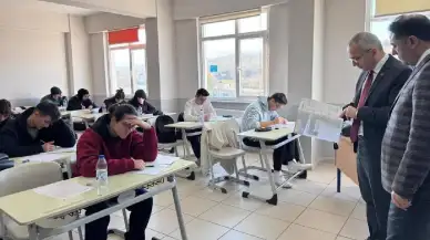 Düzce Akçakoca'da öğrencilerin başarısına destek: 8 ve 12.sınıflar için sınav düzenlendi