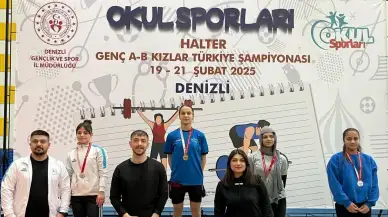 Denzili'de düzenlenen Halter sporunda Zeynep Yıldıran büyük başarıya imza attı