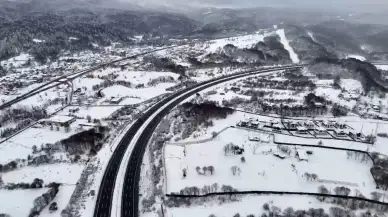 TEM Otoyolu’nda kış manzarası havadan görüntülendi