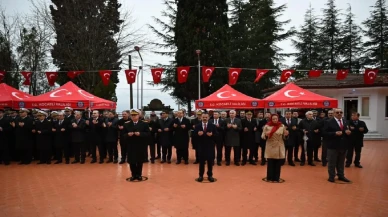 Kocaeli'de 18 Mart Çanakkale Zaferi sebebiyle şehitler mezarlıkta dualar eşliğinde anıldı