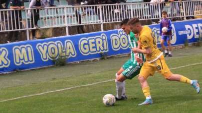 TFF 3. Lig: Belediye Derincespor: 3 - Karbel Karaköprü Belediyespor: 0