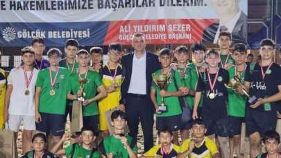 Kum Futbol Turnuvası çekişmeli geçti