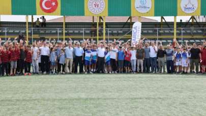 Camiler arası futbol turnuvası çekişmeli başladı
