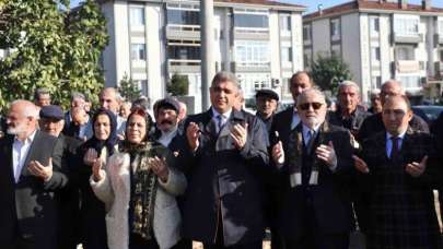 Depremde Hasar Gören Cami'nin Temeli Atıldı