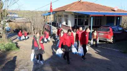 İzmit Belediyesi Ekipleri Köy Köy Geziyor