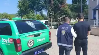 Kocaeli İzmit'te Köpeğe Alkol İçirdi