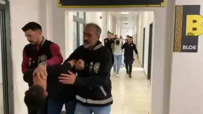 Kocaeli'de Maskeli Saldırı! Kahveyi Taradılar...