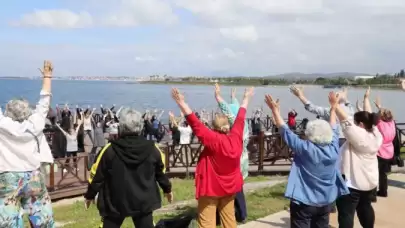 Kocaeli'de 65 Yaş Üstü Vatandaşlar “Hayatın İçindeyim Projesi” İle Buluştu