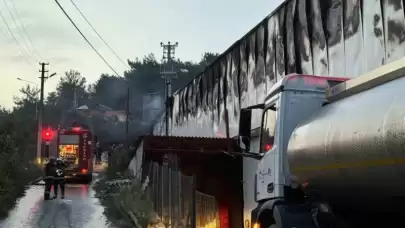 Sakarya'da Fabrika Yangını Zor Söndürüldü