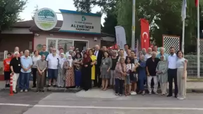 İzmit Belediyesi Alzheimer Yaşam Evi 3 yaşında