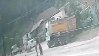 Düzce'de Kaza Motosiklet Yayaya Çarptı!