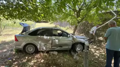 İzmit'te Araç Kontrolden Çıktı