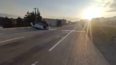 Bolu'da Araç Kontrolden Çıkarak Takla Attı