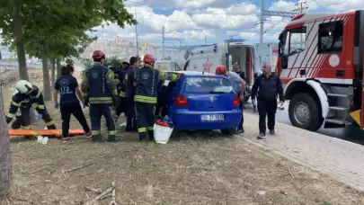 İzmit'te Otomobilde Mahsur Kaldı...