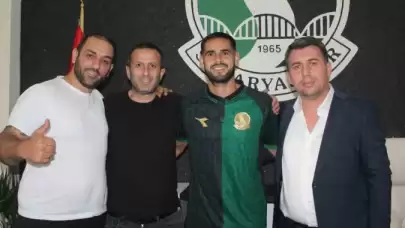 Sakaryaspor O Futbolcuyu Kadrosuna Kattı