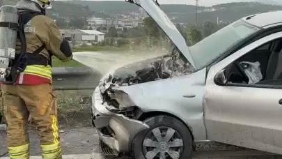 Düzce’de Çarpışan Otomobillerden Biri Alev Aldı