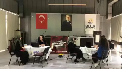 Ücretsiz Tercih Danışmanlık Merkezi Üniversite Adaylarının Rehberi Oldular