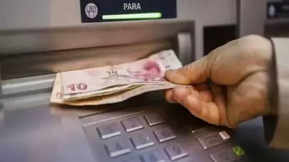 Kocaeli Kartepe'de Vatandaş 11 Bin TL'sini ATM'ye Kaptırdı