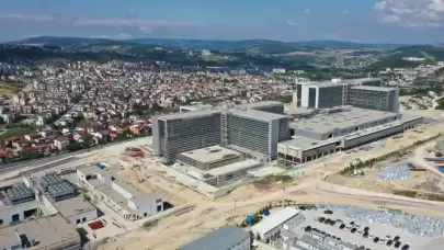 Kocaeli Şehir Hastanesi’nde İhmal İddiası! Yaralı Vatandaş Kendi Pansumanını Evde Yapmak Zorunda Kaldı