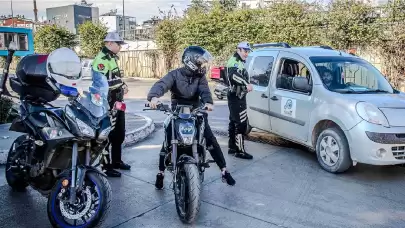 Kocaeli İzmit Trafik Cezası! Abart Egzozlu Motorcuya 6 Bin TL Ceza