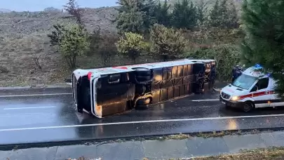 İstanbul'da Feci Kaza! Yolcu Otobüsü Devrildi, Can Pazarı Yaşandı