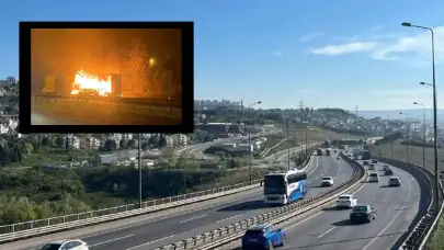 Kocaeli Derince’de Tır Yangını Paniğe Neden Oldu! Tır Küle Döndü