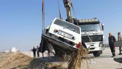 Konya’da Otomobil Atık Su Kanalına Uçtu! 3 Yaralı