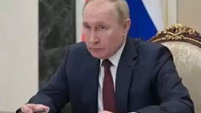 Putin'den Rus Halkına Çağrı: "Doğum Oranını Artırmak İçin Çalışın!"