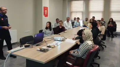 Sağlık personeline KBRN eğitimi ve afet müdahale semineri düzenlendi