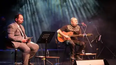 Kocaeli'de 'Ustalara Saygı' konserinde Metin Özülkü şovu yaşandı