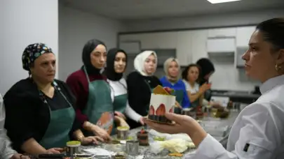 Çayırova'da pasta şefleri yetişiyor:  Çayırova Belediyesi'nin pastacılık kursuna yoğun ilgi