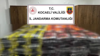 Kocaeli Körfez'de sahte futbol formaları ele geçirildi