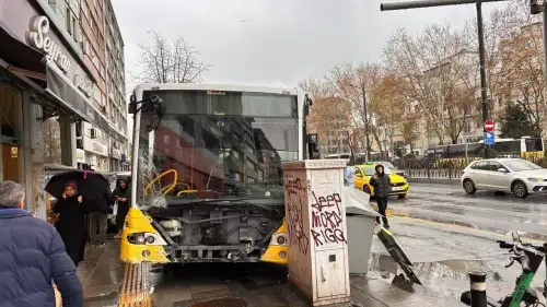 Fatih’te Zincirleme Kaza! Ortalık Savaş Alanına Döndü