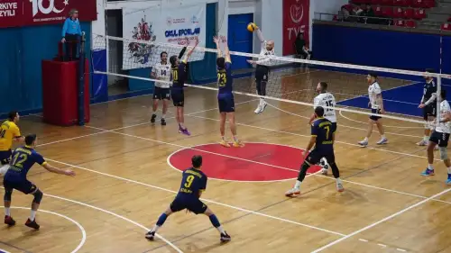 Düzce Belediyespor Ligin bitimine 4 maç kala Play-Off'u garantiledi