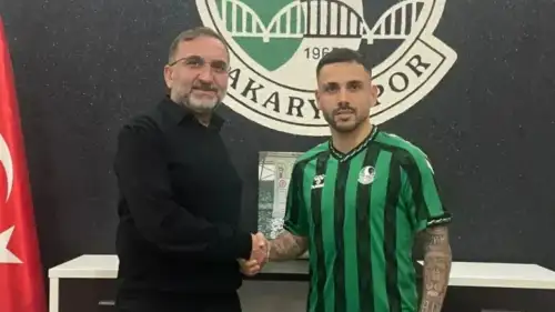 Sakaryaspor, Burak Çoban’ı renklerine bağladı