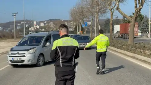 Düzce’de trafik denetimleri sıklaştırıldı