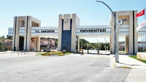 Sakarya Üniversitesi ve İl Milli Eğitim Müdürlüğü iş birliğiyle "Geleceğime Yön Veriyorum" projesi hayata geçirildi