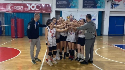 Düzce'de düzenlenen Voleybol Mahalli Liginde Düzce 1907 SK şampiyon oldu